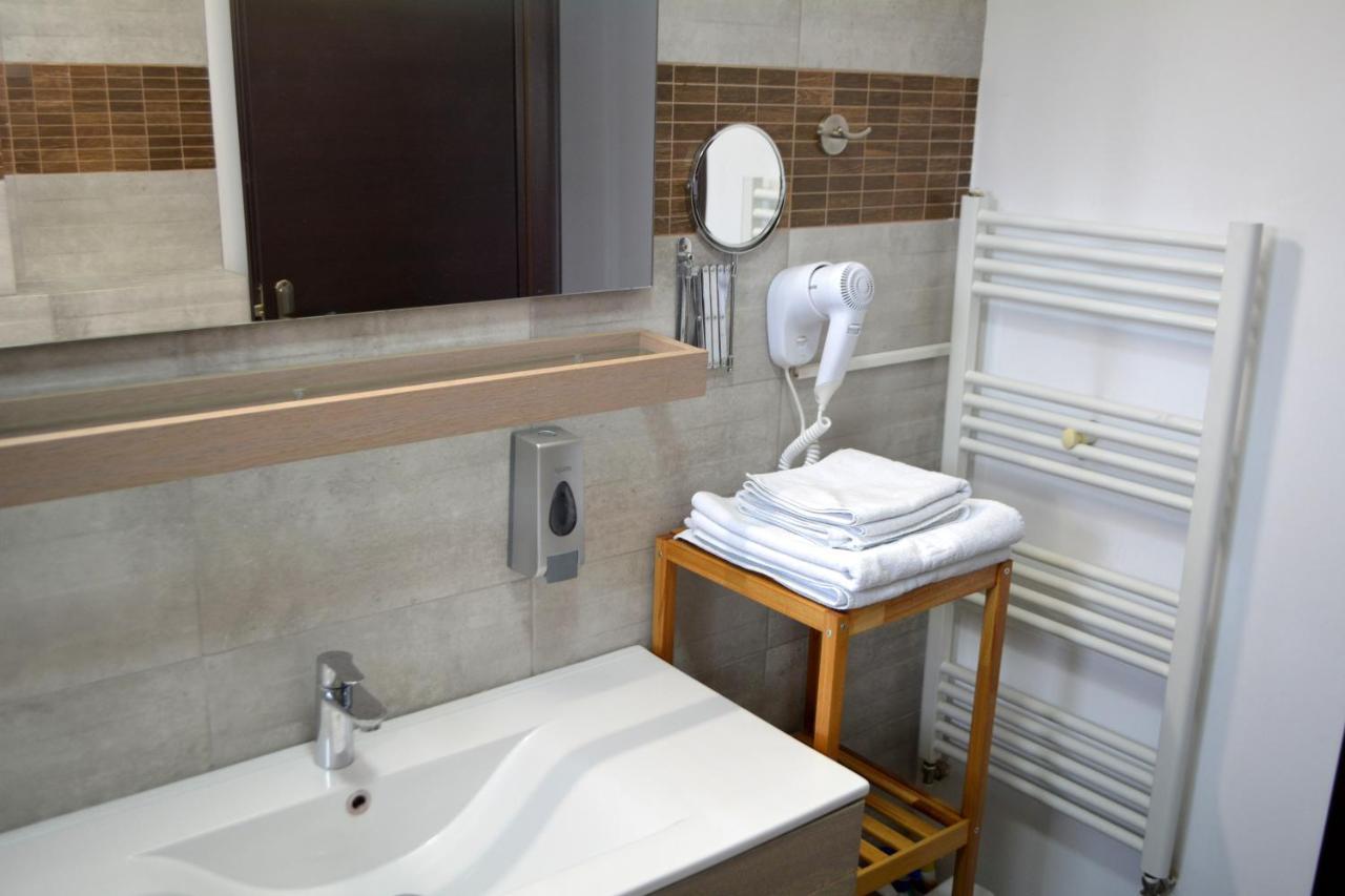 38 Silviu Apartment